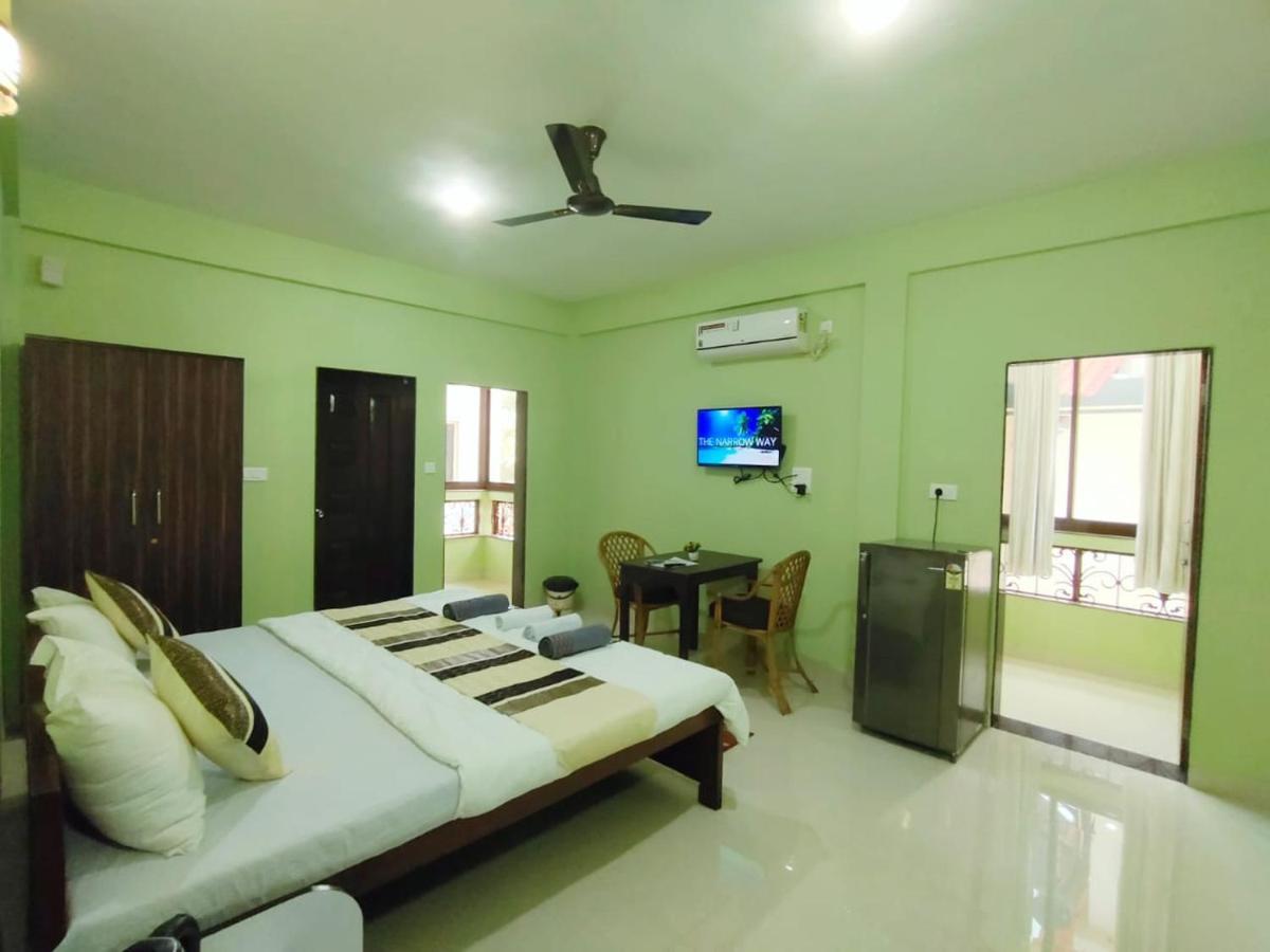 The Narrow Way Edward Guest House Candolim Buitenkant foto